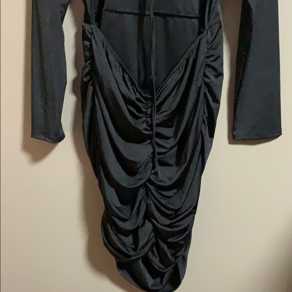 Open back Mini dress - Picture 3 of 3